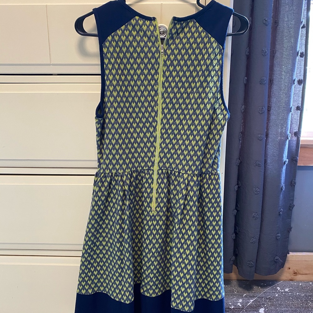 Pixley size large sleeveless dress